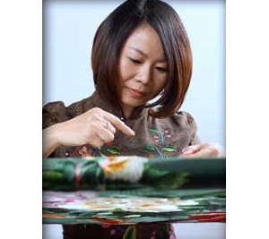 中国工艺美术大师、中国刺绣艺术大师——孟德芝