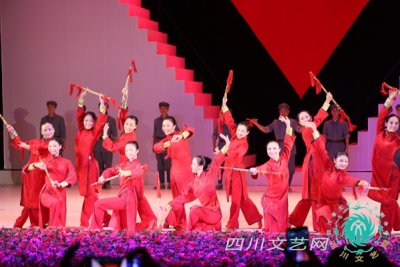 大型四川曲艺剧《望红台》在巴中市隆重首演