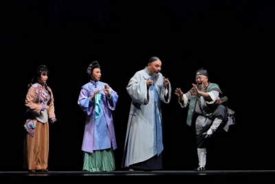 新版《草鞋县令》在四川大剧院隆重上演什邡造品牌大戏冲刺中国艺术节