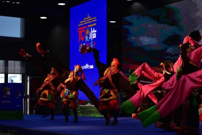 助力民族文化交流，石渠县音舞话剧《石经城·将》在杭州首演圆满落幕
